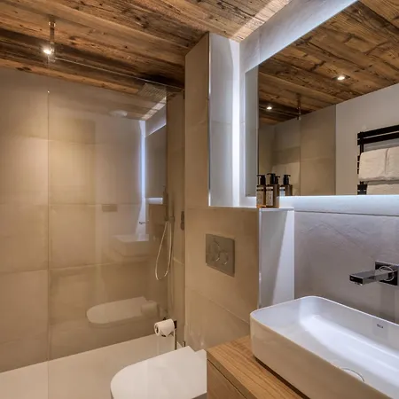 Aparthotel Fitz Roy Combloux